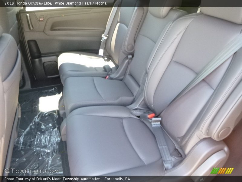 White Diamond Pearl / Mocha 2019 Honda Odyssey Elite