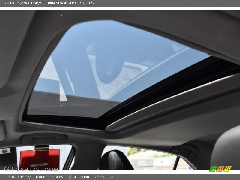 Blue Streak Metallic / Black 2018 Toyota Camry SE