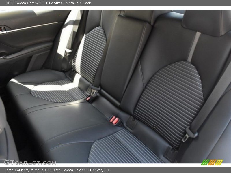 Blue Streak Metallic / Black 2018 Toyota Camry SE