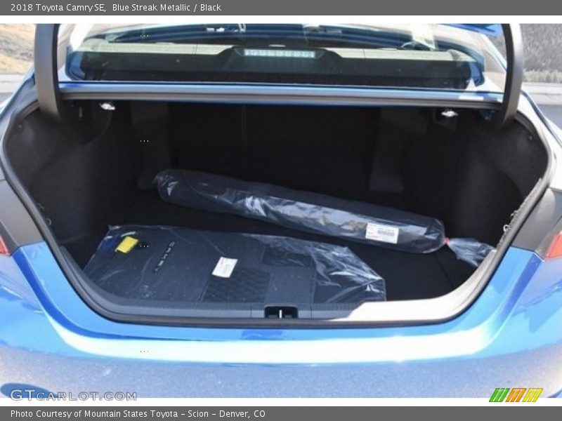 Blue Streak Metallic / Black 2018 Toyota Camry SE