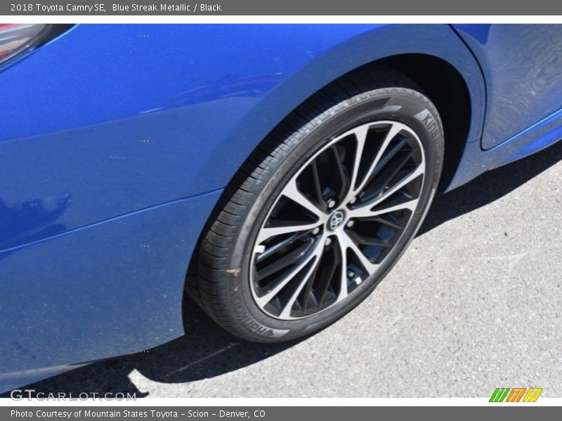 Blue Streak Metallic / Black 2018 Toyota Camry SE
