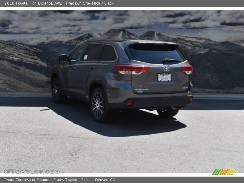 Predawn Gray Mica / Black 2018 Toyota Highlander SE AWD