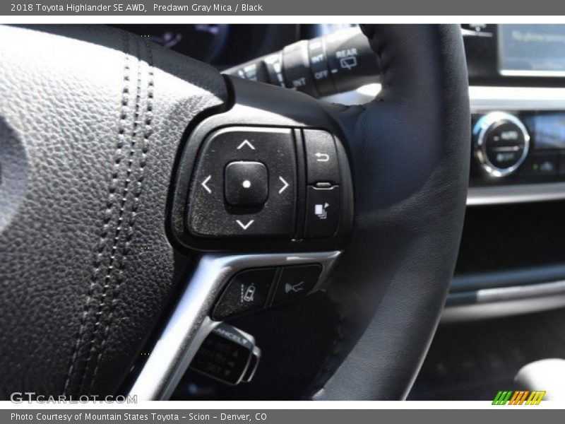 Predawn Gray Mica / Black 2018 Toyota Highlander SE AWD