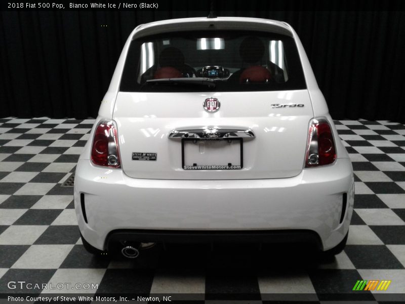 Bianco White Ice / Nero (Black) 2018 Fiat 500 Pop
