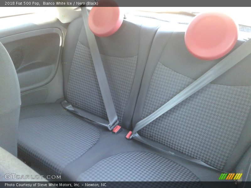 Bianco White Ice / Nero (Black) 2018 Fiat 500 Pop