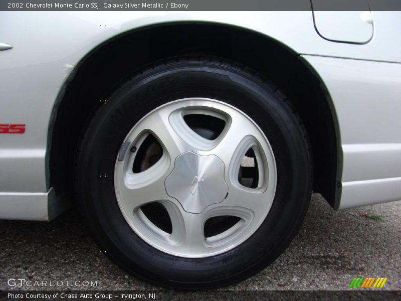 Galaxy Silver Metallic / Ebony 2002 Chevrolet Monte Carlo SS