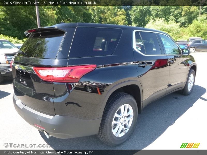 Mosaic Black Metallic / Jet Black 2019 Chevrolet Traverse LS