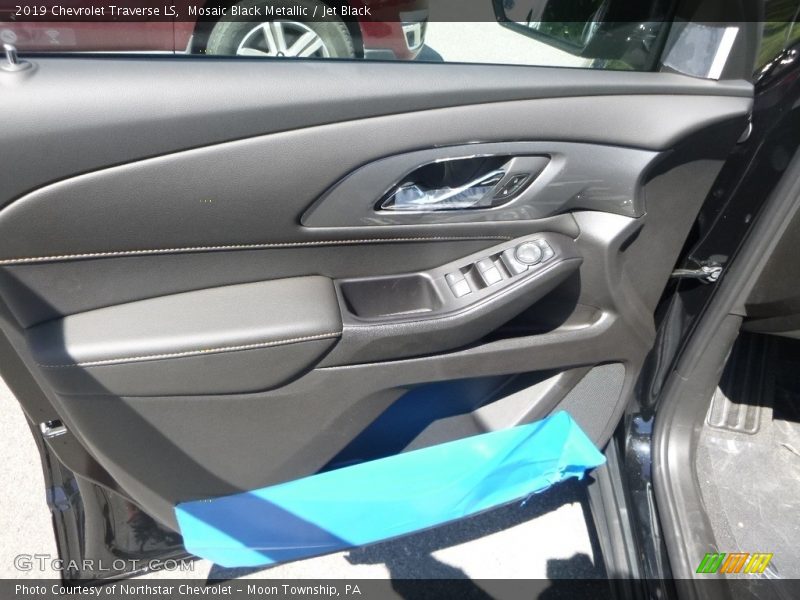 Mosaic Black Metallic / Jet Black 2019 Chevrolet Traverse LS