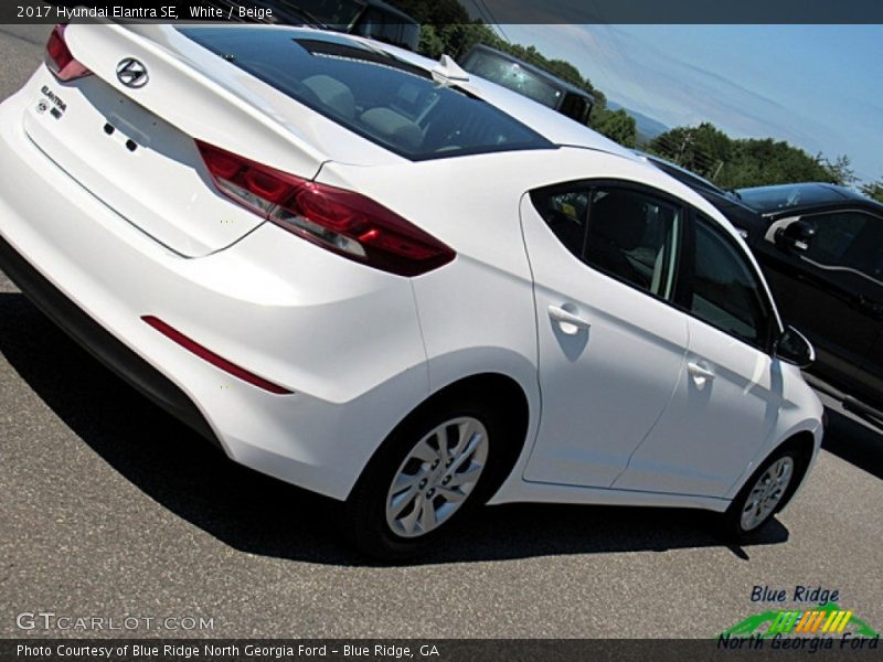White / Beige 2017 Hyundai Elantra SE