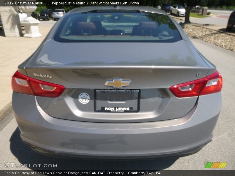 Pepperdust Metallic / Dark Atmosphere/Loft Brown 2017 Chevrolet Malibu LT