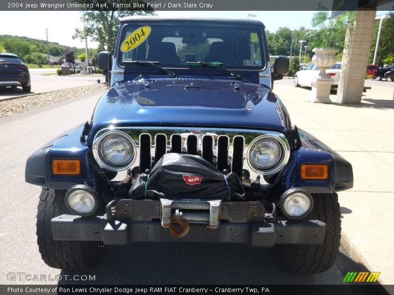 Patriot Blue Pearl / Dark Slate Gray 2004 Jeep Wrangler Unlimited 4x4
