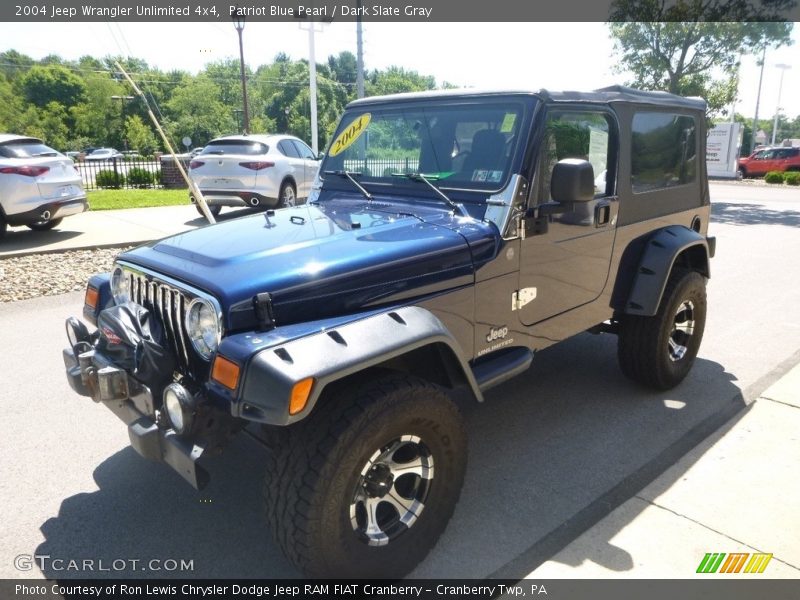 Patriot Blue Pearl / Dark Slate Gray 2004 Jeep Wrangler Unlimited 4x4