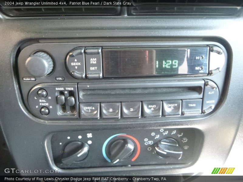 Patriot Blue Pearl / Dark Slate Gray 2004 Jeep Wrangler Unlimited 4x4