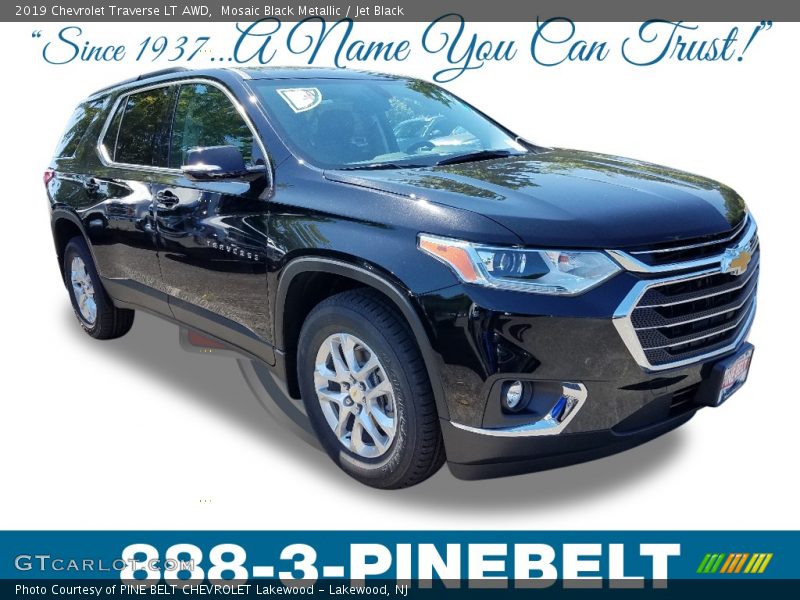 Mosaic Black Metallic / Jet Black 2019 Chevrolet Traverse LT AWD