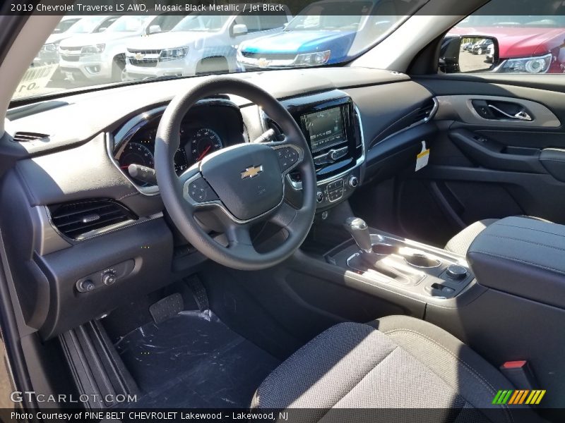 Mosaic Black Metallic / Jet Black 2019 Chevrolet Traverse LS AWD