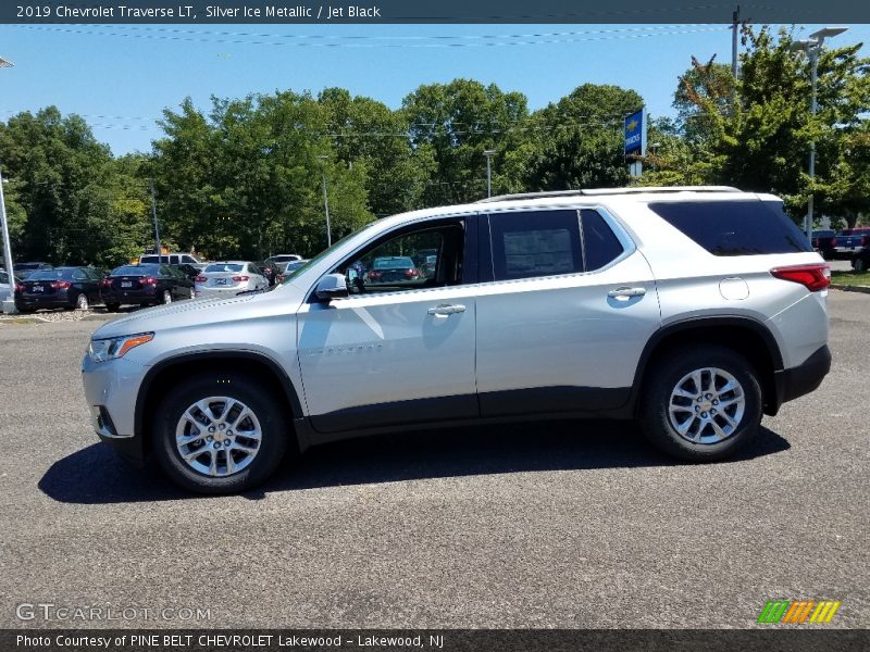 Silver Ice Metallic / Jet Black 2019 Chevrolet Traverse LT