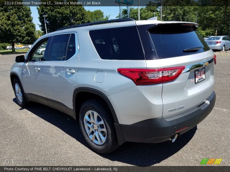 Silver Ice Metallic / Jet Black 2019 Chevrolet Traverse LT