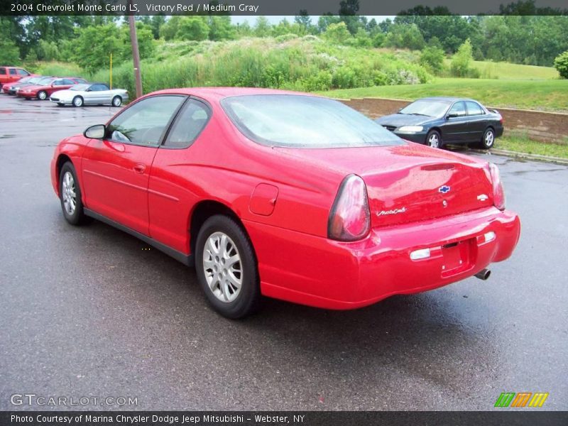 Victory Red / Medium Gray 2004 Chevrolet Monte Carlo LS