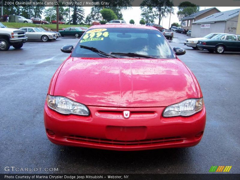 Victory Red / Medium Gray 2004 Chevrolet Monte Carlo LS