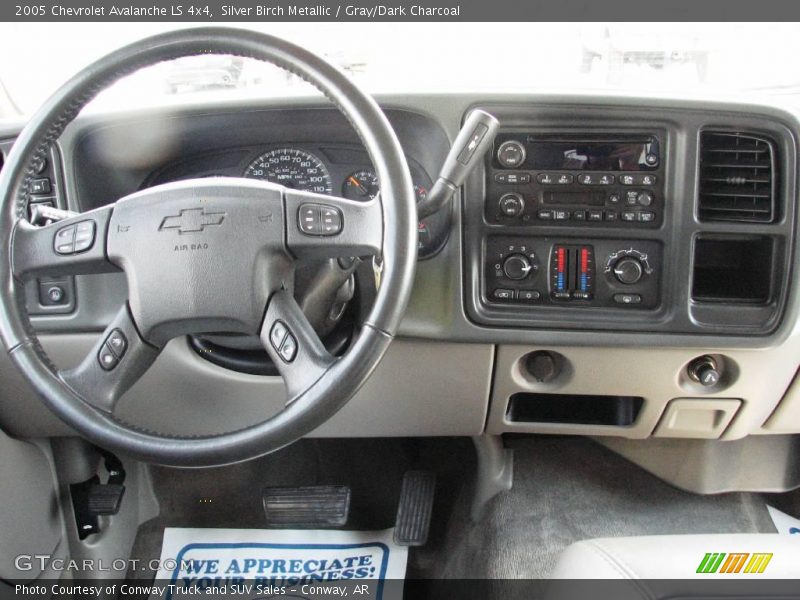 Silver Birch Metallic / Gray/Dark Charcoal 2005 Chevrolet Avalanche LS 4x4