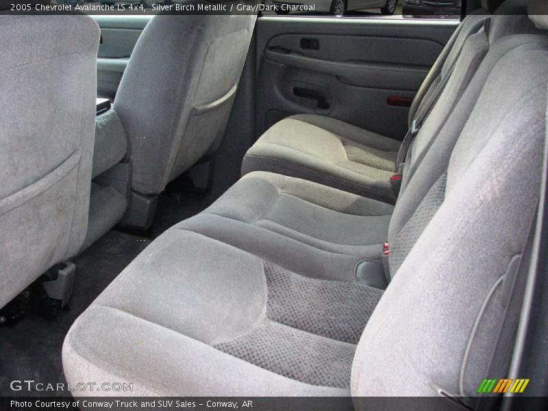 Silver Birch Metallic / Gray/Dark Charcoal 2005 Chevrolet Avalanche LS 4x4