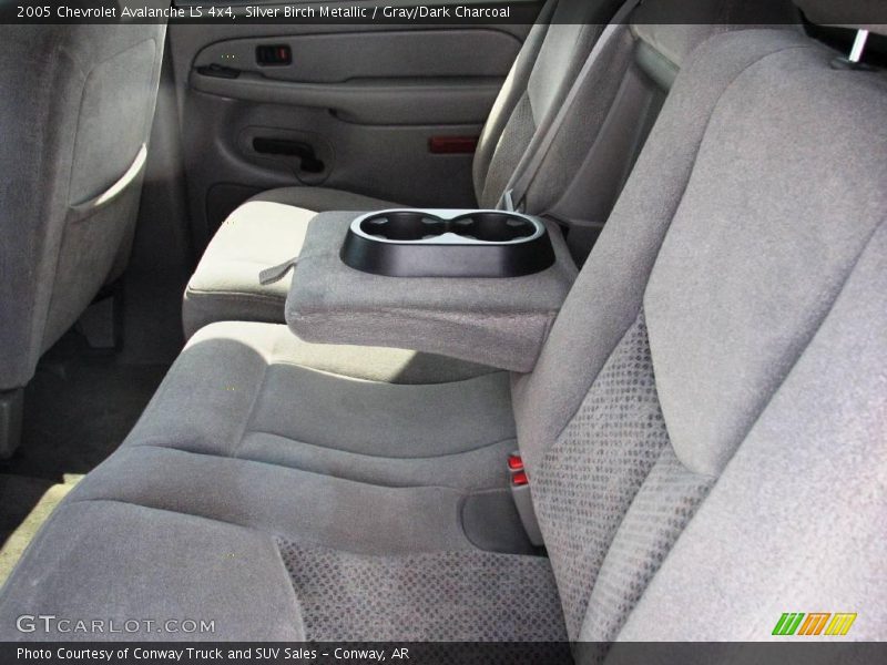 Silver Birch Metallic / Gray/Dark Charcoal 2005 Chevrolet Avalanche LS 4x4