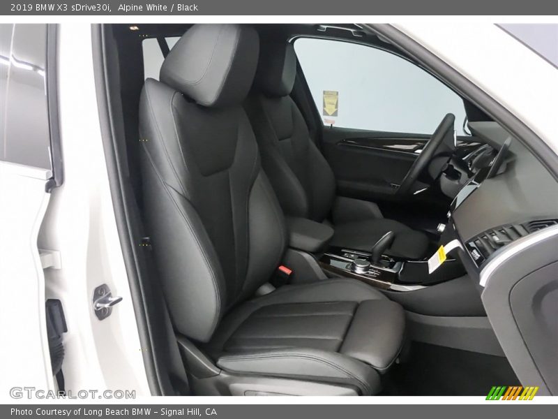 Alpine White / Black 2019 BMW X3 sDrive30i