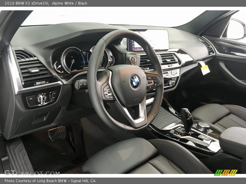 Alpine White / Black 2019 BMW X3 sDrive30i