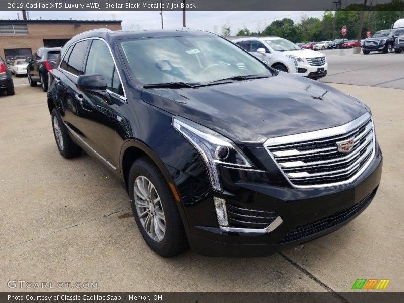 Stellar Black Metallic / Jet Black 2019 Cadillac XT5 Luxury AWD
