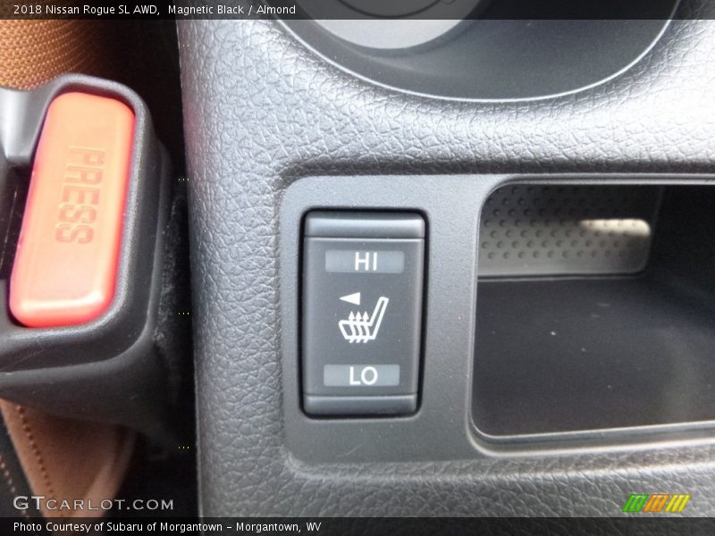 Magnetic Black / Almond 2018 Nissan Rogue SL AWD
