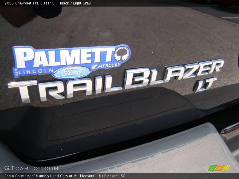 Black / Light Gray 2005 Chevrolet TrailBlazer LT