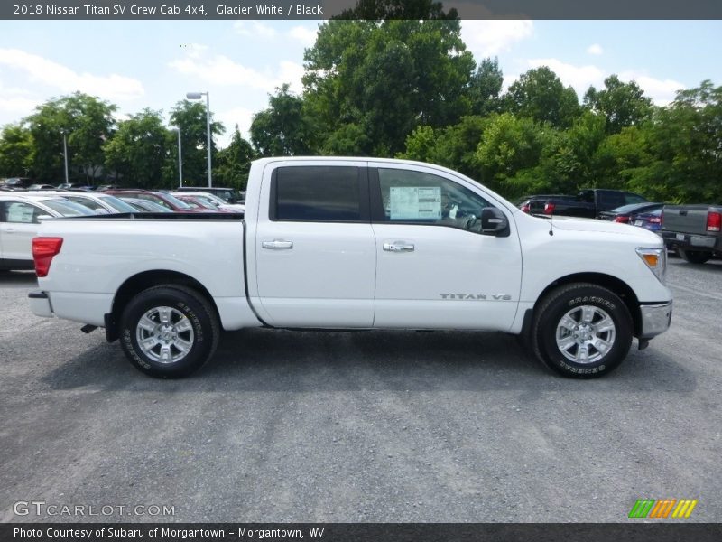 Glacier White / Black 2018 Nissan Titan SV Crew Cab 4x4