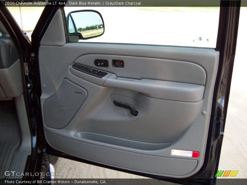 Dark Blue Metallic / Gray/Dark Charcoal 2006 Chevrolet Avalanche LT 4x4