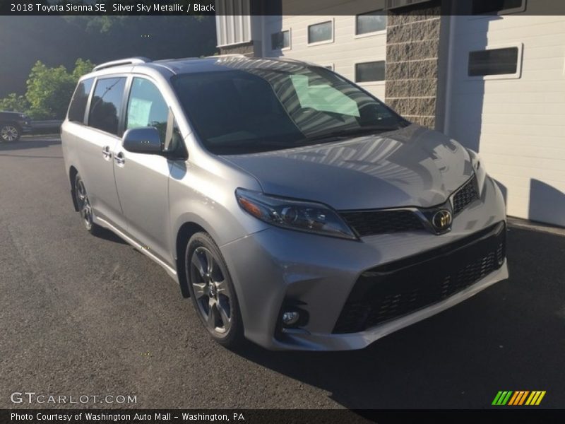 Silver Sky Metallic / Black 2018 Toyota Sienna SE