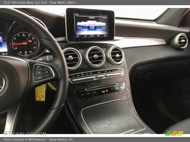 Polar White / Black 2017 Mercedes-Benz GLC 300