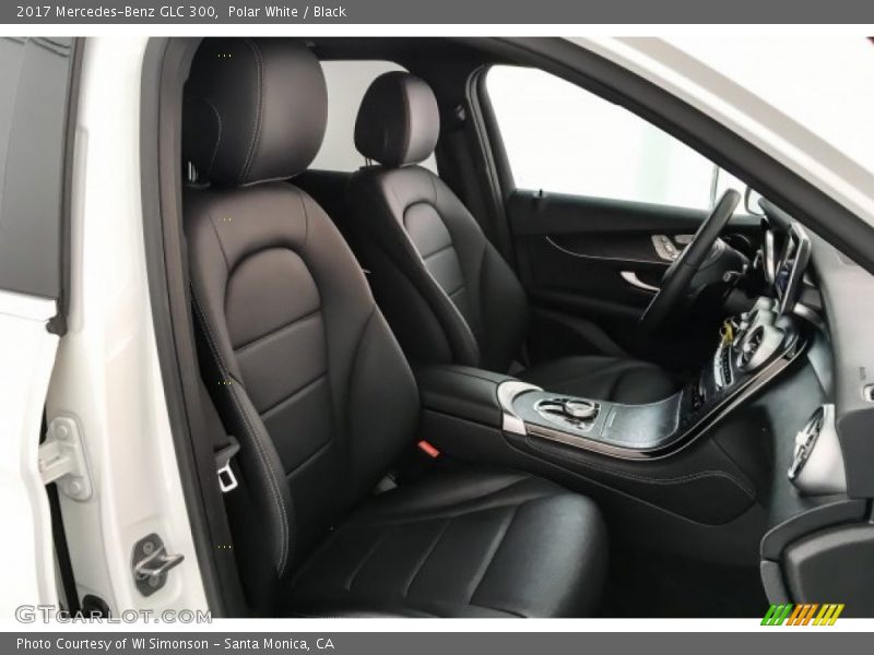 Polar White / Black 2017 Mercedes-Benz GLC 300