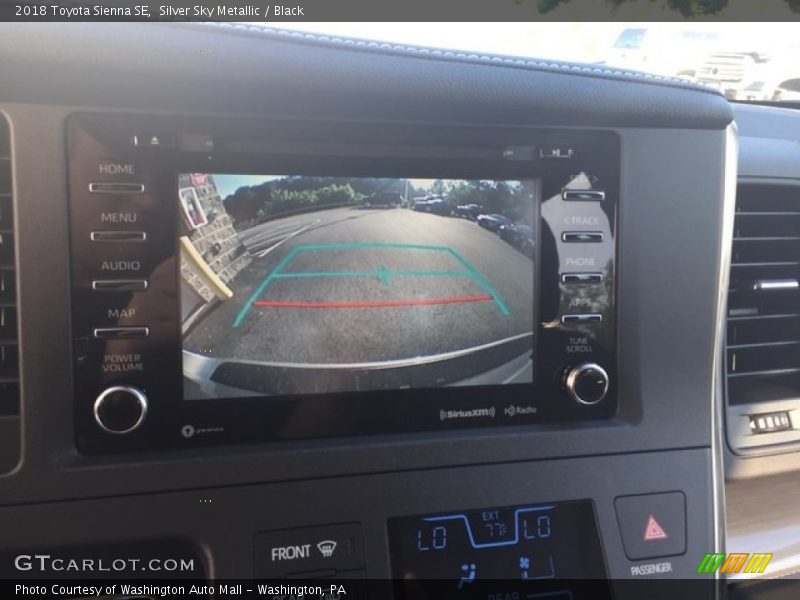 Silver Sky Metallic / Black 2018 Toyota Sienna SE