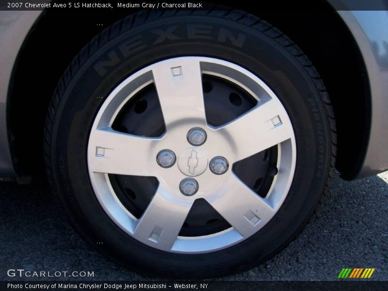 Medium Gray / Charcoal Black 2007 Chevrolet Aveo 5 LS Hatchback