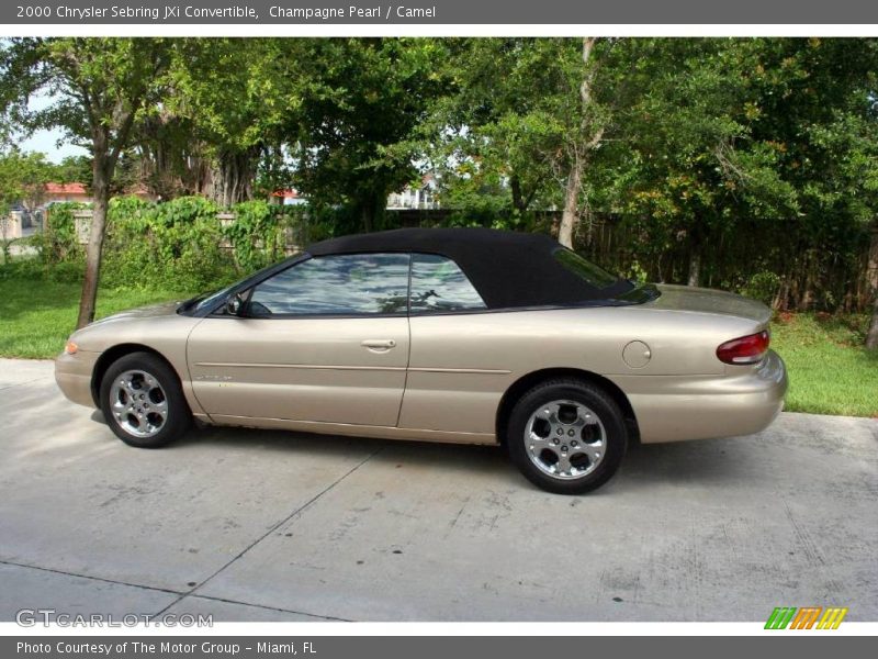 Champagne Pearl / Camel 2000 Chrysler Sebring JXi Convertible