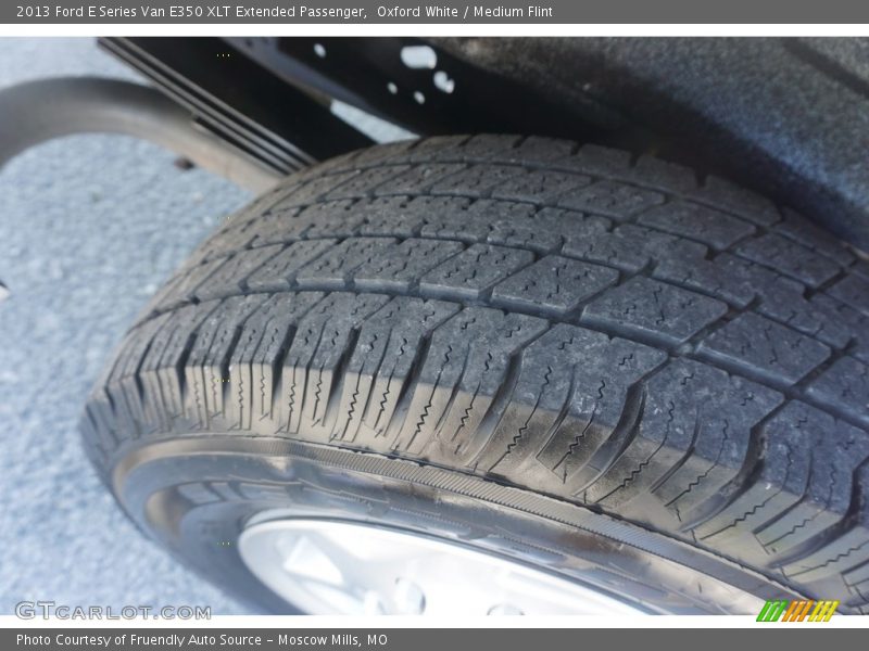 Oxford White / Medium Flint 2013 Ford E Series Van E350 XLT Extended Passenger