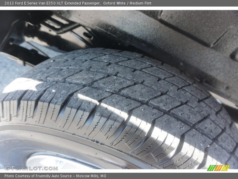 Oxford White / Medium Flint 2013 Ford E Series Van E350 XLT Extended Passenger
