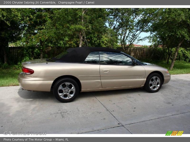 Champagne Pearl / Camel 2000 Chrysler Sebring JXi Convertible