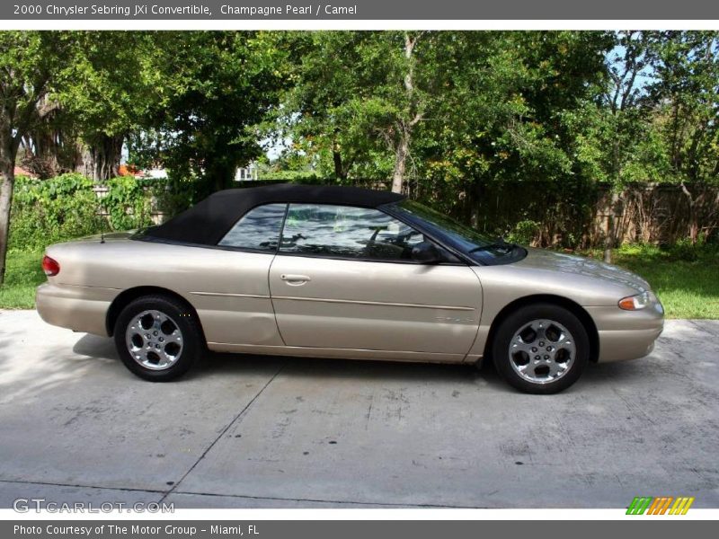 Champagne Pearl / Camel 2000 Chrysler Sebring JXi Convertible