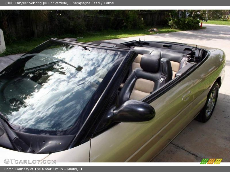 Champagne Pearl / Camel 2000 Chrysler Sebring JXi Convertible