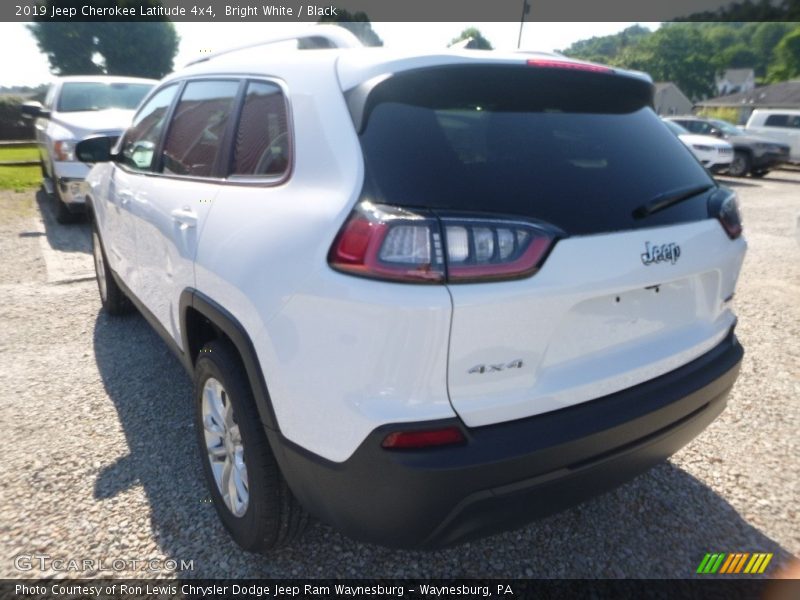 Bright White / Black 2019 Jeep Cherokee Latitude 4x4