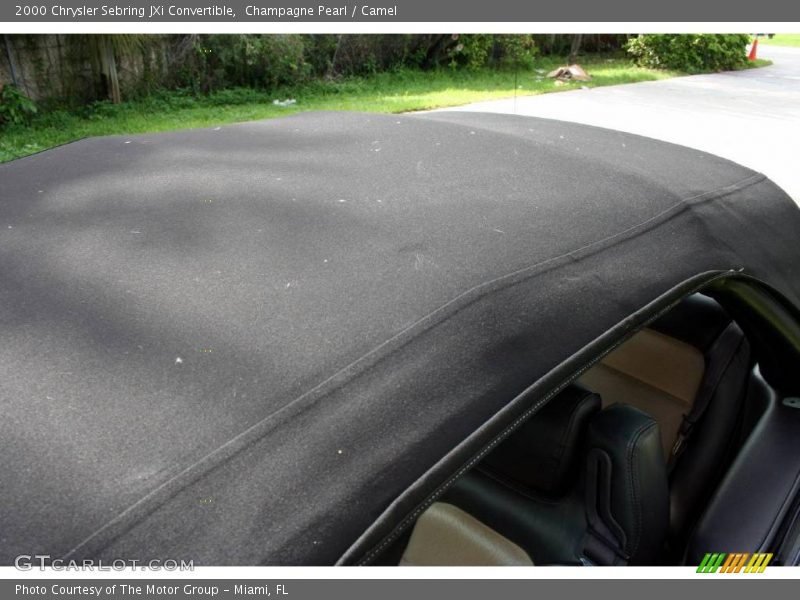 Champagne Pearl / Camel 2000 Chrysler Sebring JXi Convertible