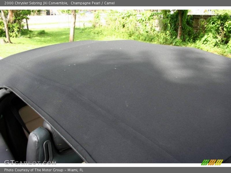 Champagne Pearl / Camel 2000 Chrysler Sebring JXi Convertible