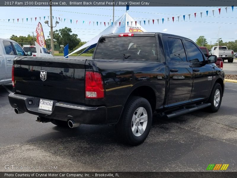Brilliant Black Crystal Pearl / Black/Diesel Gray 2017 Ram 1500 Express Crew Cab