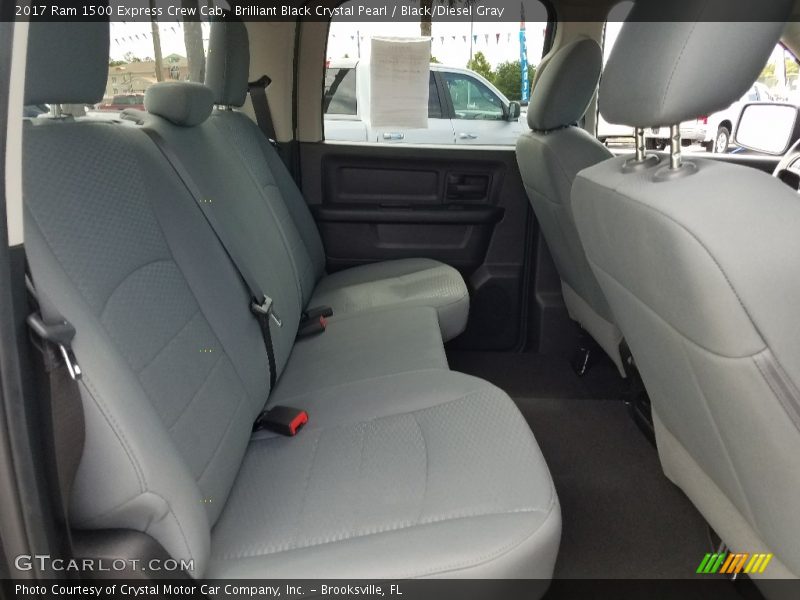 Brilliant Black Crystal Pearl / Black/Diesel Gray 2017 Ram 1500 Express Crew Cab