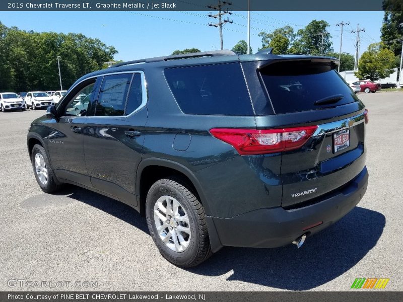 Graphite Metallic / Jet Black 2019 Chevrolet Traverse LT